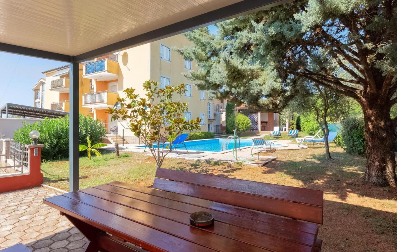 Branko B4 Appartement Poreč Buitenkant foto